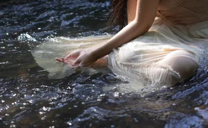 Elegant Portrait Photography: Qian Hane in YiTuYu Art Language Vol.9348 - A Serene Visual Journey-10