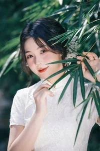 Elegant Pure White Summer Dress - Minimalist Chic and Feminine Style for Every Occasion-8