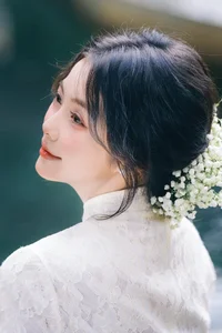 Elegant Pure White Summer Dress - Minimalist Chic and Feminine Style for Every Occasion-3