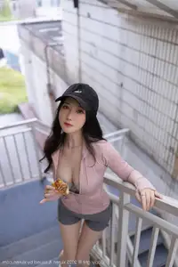 Yu Zi Jiang Fish (No.10542 XiuRen) – Captivating Beauty and Alluring Style-7