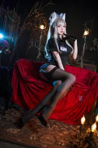Coser Kurotia Kuro NURSE: Mysterious Black Nurse Cosplay with Seductive Black Silk Stockings-16