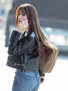 Miss Tieu Vy: Vietnamese Beauty Dominates 'Tram Ty' Trend, Stunning Visuals Go Viral!-1