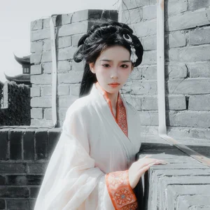 A Timeless Echo of Wuxia: Xiao Xong’s Ethereal Sword Dance-6