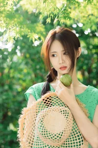 Summer Vintage Aesthetic: Ka Bi in YiTuYu Art Language Vol.9337 – Mint Green Fashion and Nostalgic Portrait Photography-9