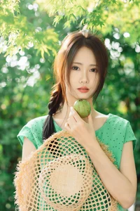 Summer Vintage Aesthetic: Ka Bi in YiTuYu Art Language Vol.9337 – Mint Green Fashion and Nostalgic Portrait Photography-4