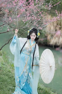 Ethereal Hanfu Beauty in Meiling Plum Forest - YiTuYu Vol.8870 Jiao Yi Zhi Sui Sui-17