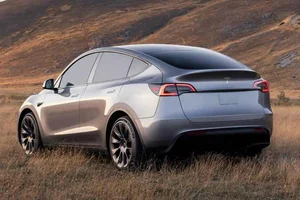 Experience the Future: Tesla Model Y 2026 7-Seater Launches in the US-2