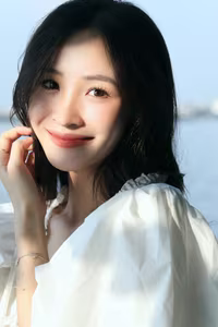 XVG No.44: Captivating Smile of a White-Clad Muse by the Lake A Radiant Moment of Youthful Beauty-5