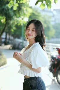 XVG No.44: Captivating Smile of a White-Clad Muse by the Lake A Radiant Moment of Youthful Beauty-7