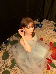 aespa’s Winter Stuns in Ethereal Blue Amidst ICE Reactions - Koreaboo-2