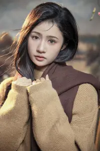 Xin Xin's Pensive Autumn Beauty Vol.8813: A Romantic Seasonal Transition in a Scenic Canvas-8