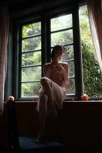 Cinematic Indoor Portraits: The Art of Stillness and Soft Light with Model Tree-9
