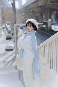 Discover YiTuYu Vol.8625: Yu Pao Pao's Gentle Charm in Warm Winter Sun-0
