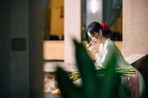 VGU No.36: Discover the serene beauty of a Vietnamese woman in traditional attire-6