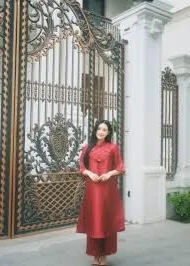 Admiring the timeless beauty of Doãn Hải My in a sweet everyday style-2