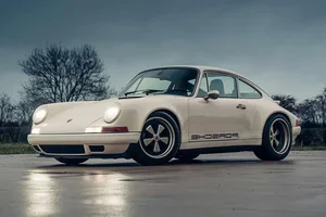 Porsche 911 Restomod: The Perfect Rebirth of a Timeless Classic Icon-7