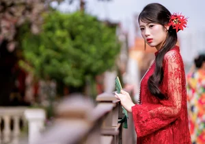 Nostalgic Beauty of Hanoi at Long Bien Station-11