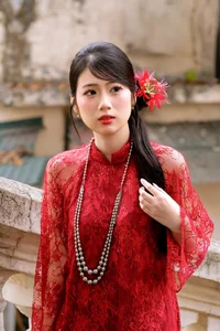 Nostalgic Beauty of Hanoi at Long Bien Station-2