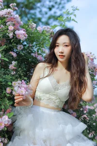 Ethereal Garden Muse YiTuYu Vol.8955 Featuring Hua Zhuang Shi Tian-12