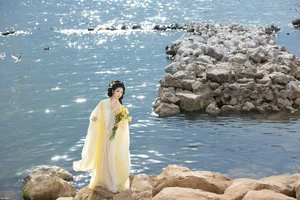 Ethereal Grace of Wan Jiang Ting in YiTuYu Art Language Vol.8851 by the Lake-45