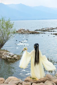 Ethereal Grace of Wan Jiang Ting in YiTuYu Art Language Vol.8851 by the Lake-4
