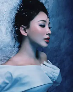 Toc Tien Transforms into a Magnificent 'Snow Princess' Enchanting Art Photo Set for Fandom-2