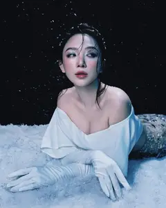 Toc Tien Transforms into a Magnificent 'Snow Princess' Enchanting Art Photo Set for Fandom-3