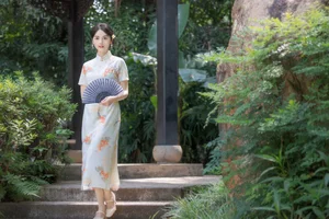 Ethereal Elegance: Yi Ming’s Timeless Portraits at the Hidden Guangzhou Orchid Garden-12