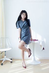 Chinese Model No.2336 Cherry: Elegant in Sheer Hosiery and High Heels-36