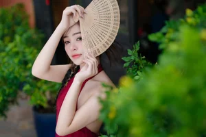 Capture the Essence of Asian Charm: Modern Red Dress with Elegant Traditional Motifs for Sophisticated Fashion Lovers-2