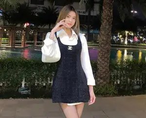 Ngo Thi Huong: Vietnam's Fencing Beauty Queen Radiates with Prestigious Gold Medal-9