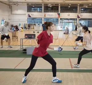 Ngo Thi Huong: Vietnam's Fencing Beauty Queen Radiates with Prestigious Gold Medal-6