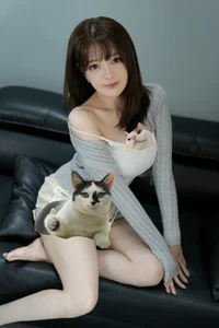 Coser Trang Bit Tet shines with radiant beauty and natural charisma in her latest photoshoot-11