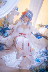 Coser Hoshilily's Azur Lane Janus Cosplay: Ethereal Beauty in a Dream-4