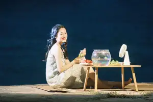 YiTuYu Vol.8724 Bu Yu: Serene Summer Bliss by the Tranquil Blue Water-6