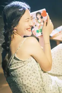 YiTuYu Vol.8724 Bu Yu: Serene Summer Bliss by the Tranquil Blue Water-19