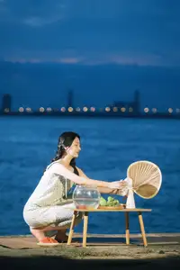 YiTuYu Vol.8724 Bu Yu: Serene Summer Bliss by the Tranquil Blue Water-23