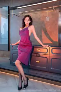 XingYan Vol.407 Shi An An: Alluring Secretary Style with Elegant Black Sheer Stockings-0