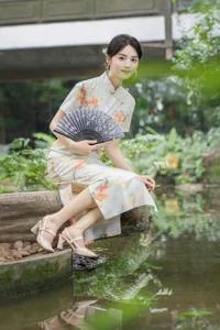 Vẻ Đẹp Thanh Khiết: Hành Trình Nghệ Thuật Của Yi Ming Tại Vườn Lan Quảng Châu-11