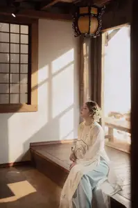 Graceful Vietnamese Woman: Timeless Traditional Charm 1000026935-0