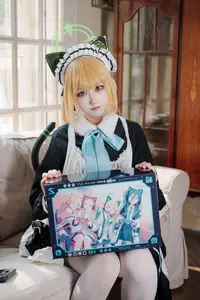 Coser Lunananya as Saiha Midori (Blue Archive): Adorable & Alluring Cosplay-5