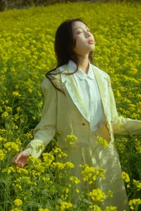 Spring Muse in Rapeseed Fields Nana Kobaya-27