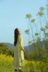 Spring Muse in Rapeseed Fields Nana Kobaya-19