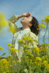 Spring Muse in Rapeseed Fields Nana Kobaya-18