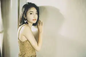 YiTuYu Vol.8660: Ji Hui Yuan Juice – Captivating Gentle Serenity-18