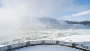 Experience the Magic of Niagara Falls: North America’s Largest Waterfall Partially Frozen into a Stunning Winter Wonderland Landscape-4
