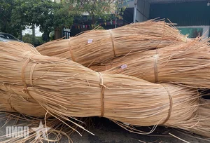 Discover the Timeless Art of Traditional Sedge Weaving in Tay An Village, Vietnam: A Celebration of Sustainable Craftsmanship and Cultural Heritage-4