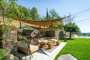 Maison SE: Stunning 2-Story Modern Home Design Integrated into the Natural Slope of Aix-en-Provence-17