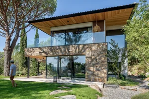 Maison SE: Stunning 2-Story Modern Home Design Integrated into the Natural Slope of Aix-en-Provence-12