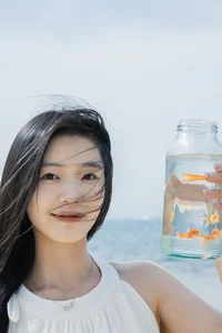 Elegant Red Aesthetic Portrait Series by Art Language Vol.9312 Featuring Model Pu Tao: A Visual Study of Color, Goldfish, and Artistic Expression-12